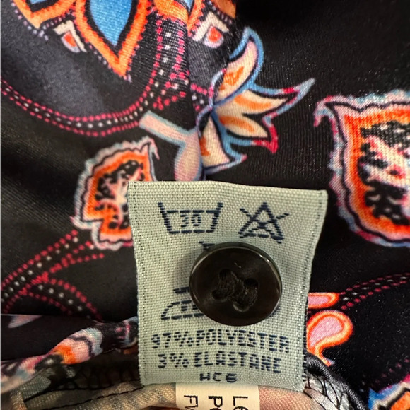 Hawes & Curtis Fitted UK 16 Blue Floral Paisley Satin Button Down Blouse - Picture 6 of 6